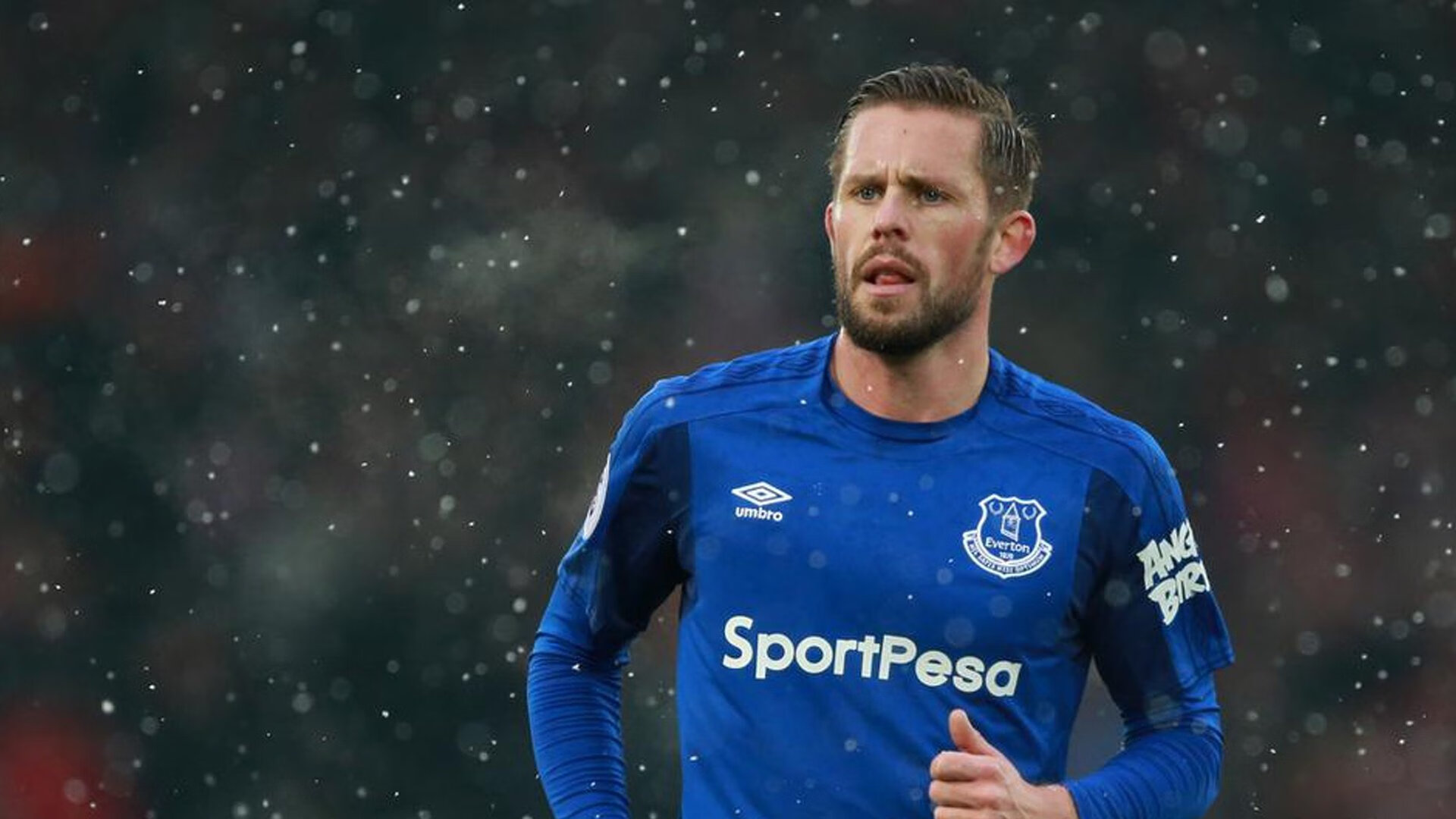 维拉控制比赛节奏减少不必要犯规，维拉主q